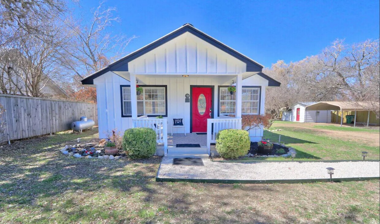 603 N Avenue N, Johnson City, TX 78636 House Rental in Johnson City