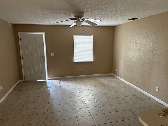 Building Photo - 4922 4th St