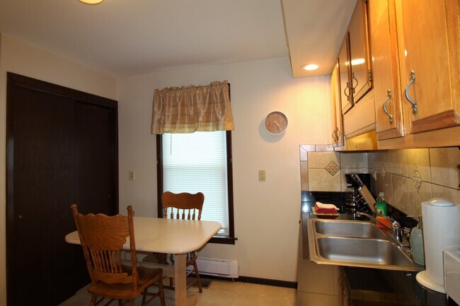 Come en la cocina - 48 Miller St