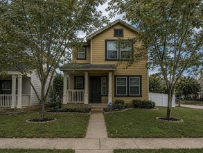 Building Photo - 710 Alamo Plaza Dr