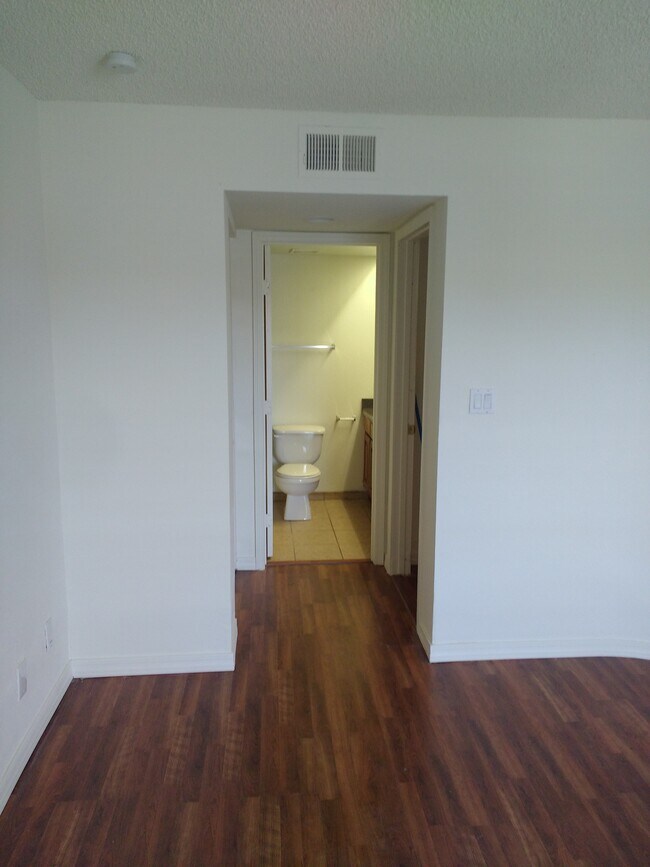 Building Photo - 3601 W Tierra Buena Ln