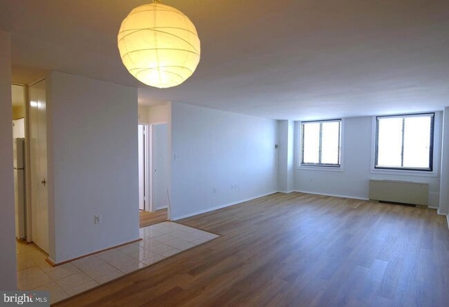 Building Photo - 801 N Pitt St