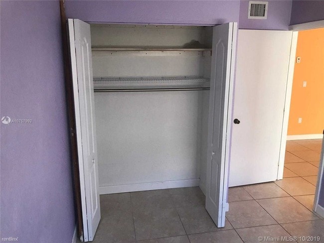 Building Photo - 2 br, 1 bath Condo - 3601 SW 117 Ave 9-307