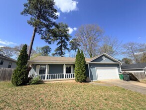 Building Photo - 8306 Oxford Valley Dr
