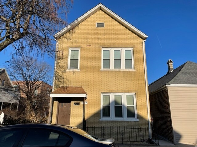 Building Photo - 2877 S Throop St