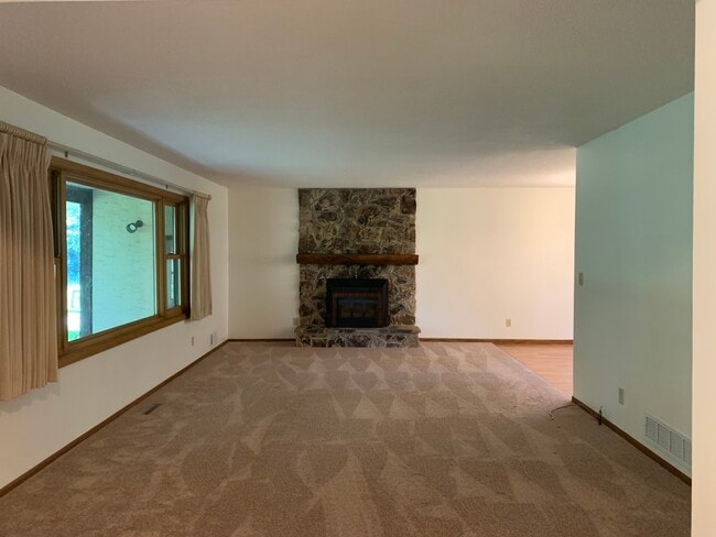 Building Photo - Garley Farm