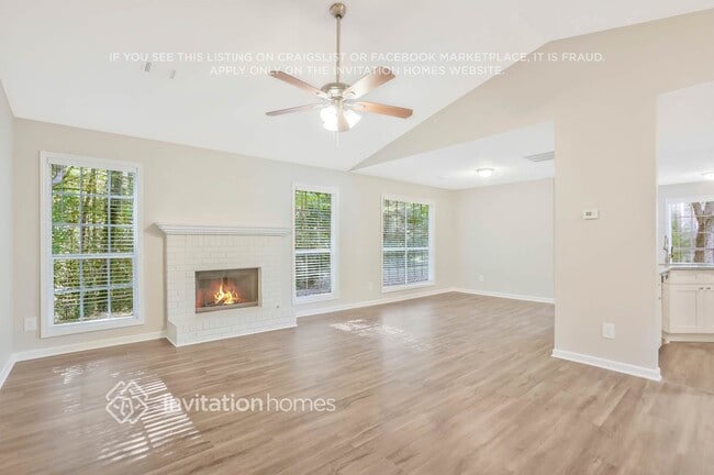 Foto del edificio - 7365 Hunters Ridge Dr