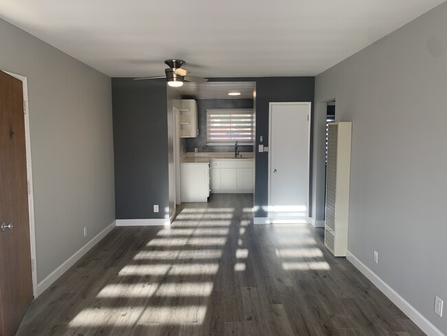Building Photo - 7125 La Tijera Blvd
