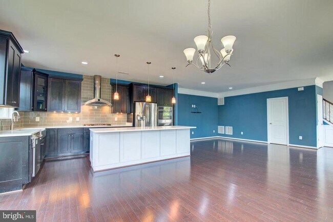 Building Photo - 42262 Knotty Oak Terrace