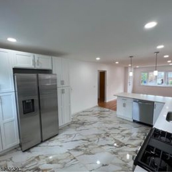 Foto del edificio - 323 S Wood Ave