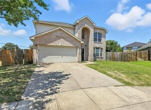 Building Photo - 10152 Chapel Rock Dr