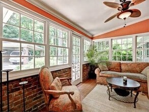 Building Photo - 315 Dartmoor Cir