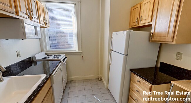 Photo - 100 Queensberry St. Unit 11 Apartment