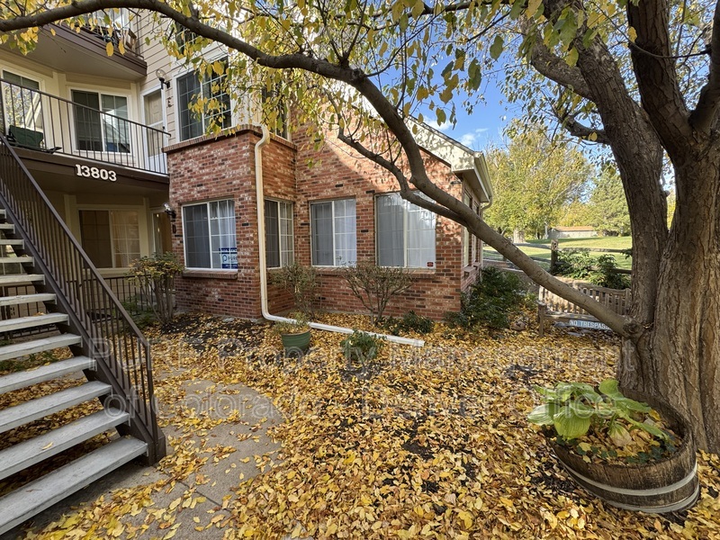 Primary Photo - 13803 E Lehigh Ave