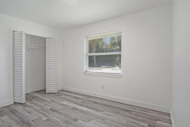 Building Photo - 2113 Jacobs Rd