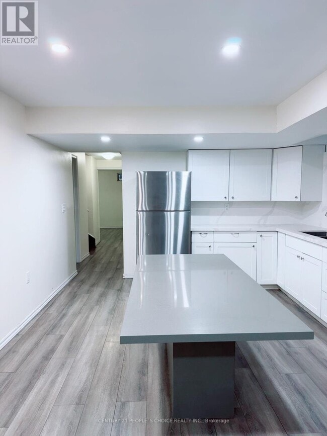 Building Photo - 118 Blackwell Cres