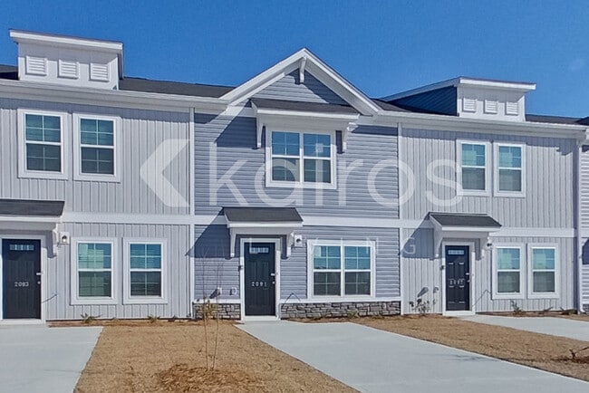 Building Photo - 2091 Banyon Cir