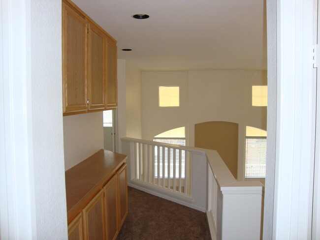 Foto del edificio - Great 3 Bdrm, 2.5 bath Gated Community