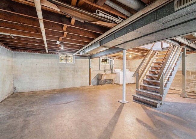 Foto del edificio - 405 Clyde Ave
