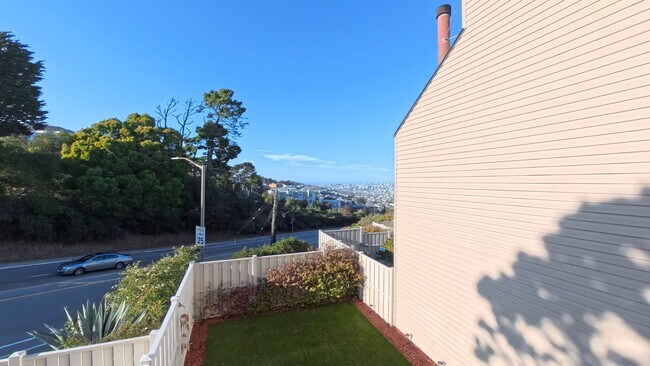 Photo - 5003 Diamond Heights- Apartment