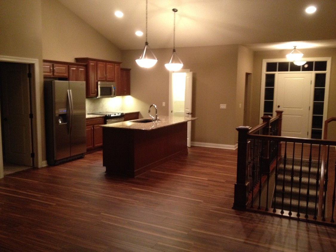 Great Room, 17' ceiling - 2723 London Drive
