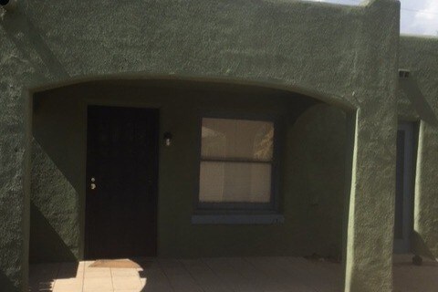 Primary Photo - 220 N Bean Ave