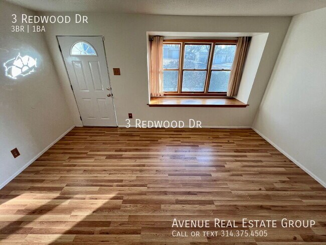 Foto del edificio - 3 Redwood Dr