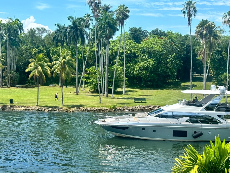 Foto principal - 1740 NW N River Dr