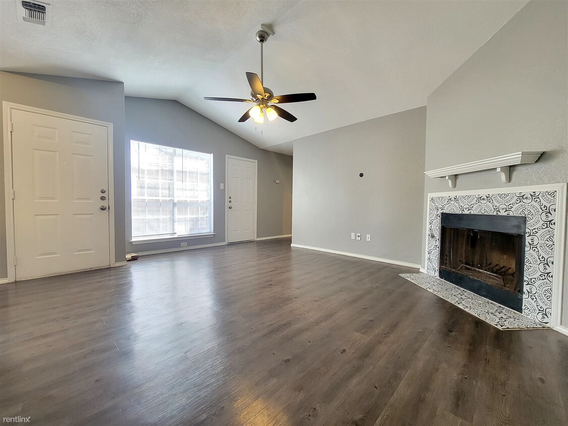 Primary Photo - 2 br, 2 bath Duplex - 6304 Waddesdon Wood St