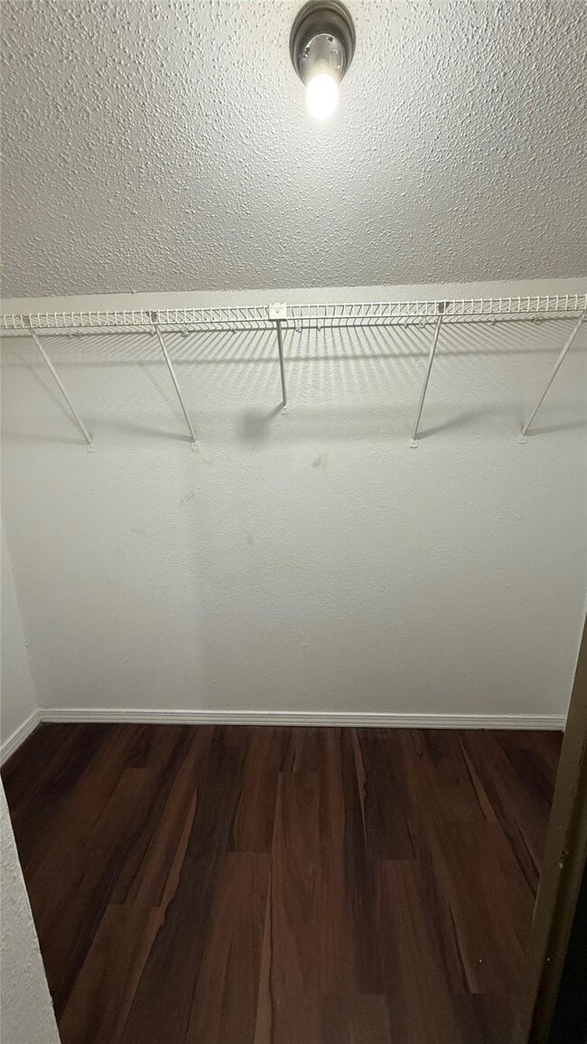 Photo - 9839 Walnut St Apartment