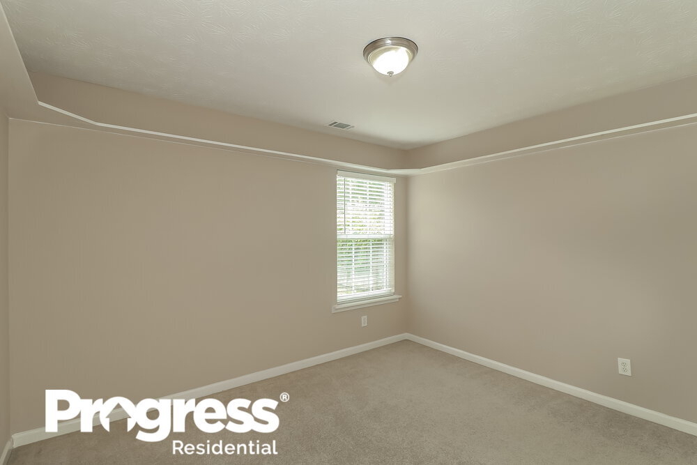 Foto principal - 465 Aristocrat Dr SW
