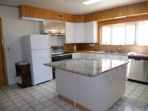 Building Photo - 6343 Myers Rd