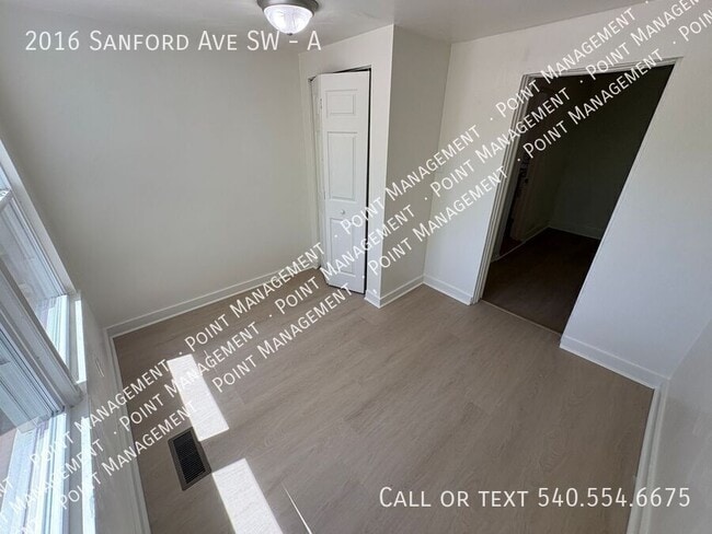 Foto del edificio - 2016 Sanford Ave SW