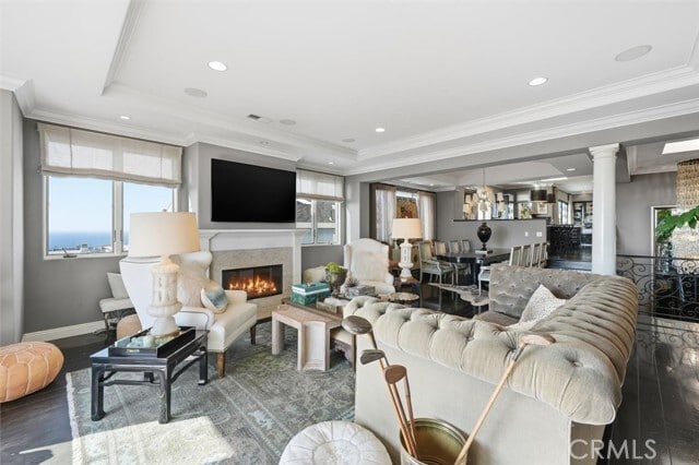 Building Photo - 633 12th St