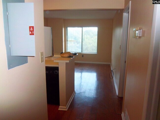 Foto del edificio - 1600 Park Cir