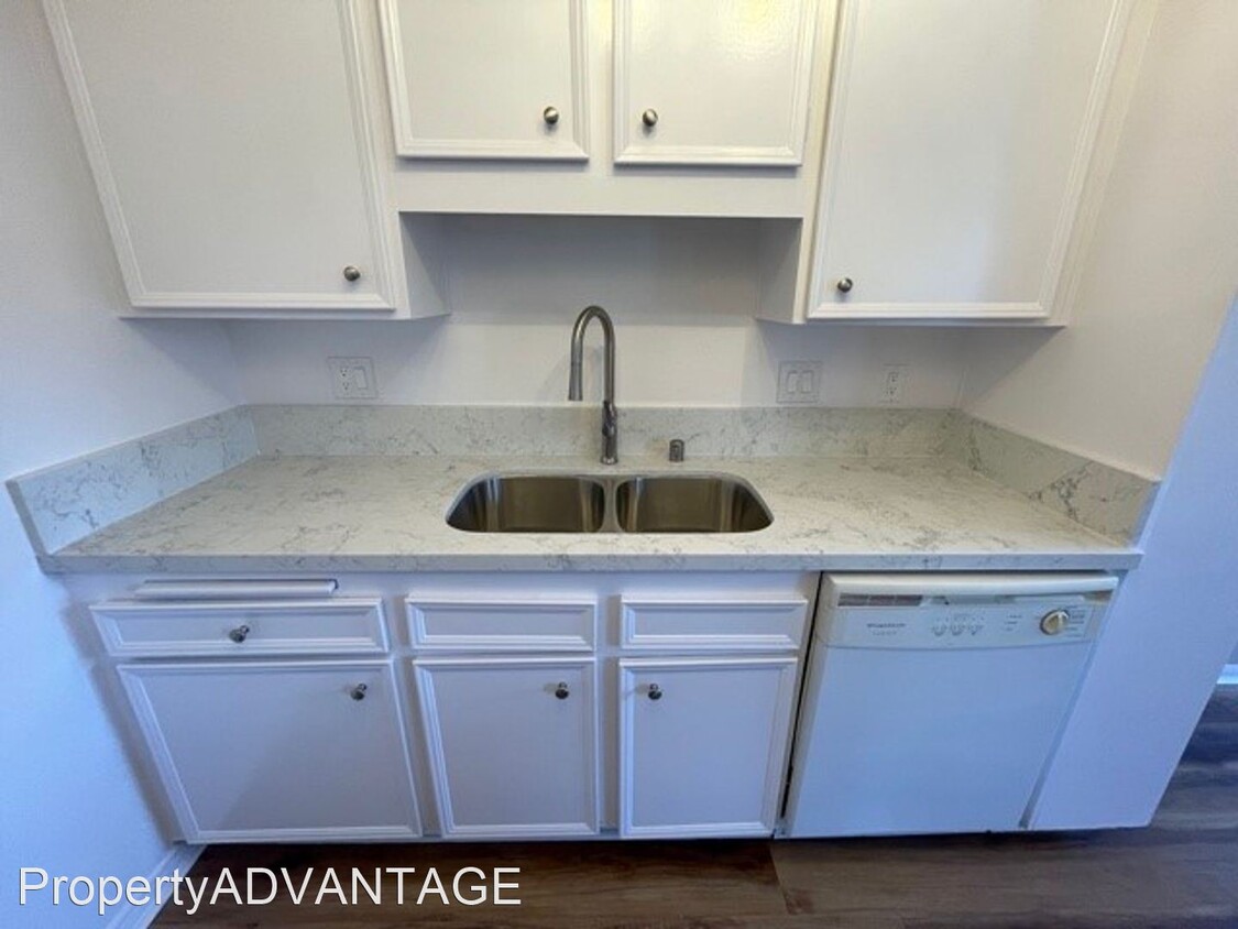 Building Photo - 2 br, 1 bath House - 9504 Carroll Canyon R...