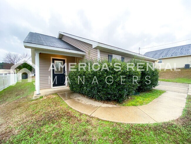Foto del edificio - Great Home for Rent in Brookwood, AL... Available to View Now!!!