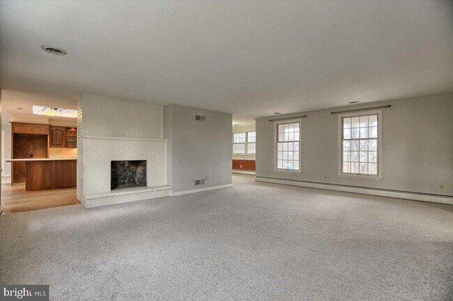 Building Photo - 1711 Gray Dr