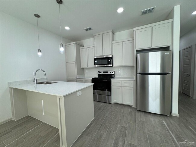 Foto del edificio - 16 N 58th St