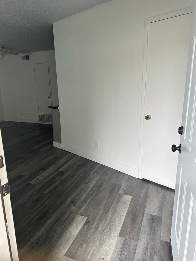 Building Photo - 4626 Ashdale Ct