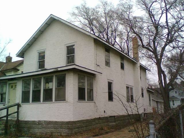 Frente exterior - 1094 11th Ave SE