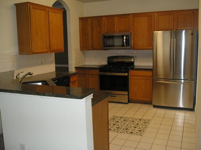 Building Photo - 7018 Echo Lake Ct