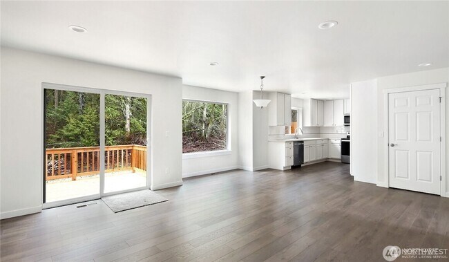 Foto del edificio - 319 Whitetail Lp