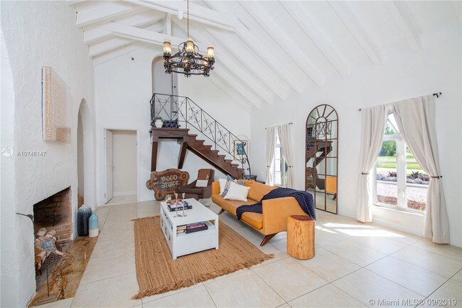 Foto del edificio - 2444 Prairie Ave