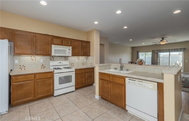 Building Photo - 64243 Eagle Mountain Ave