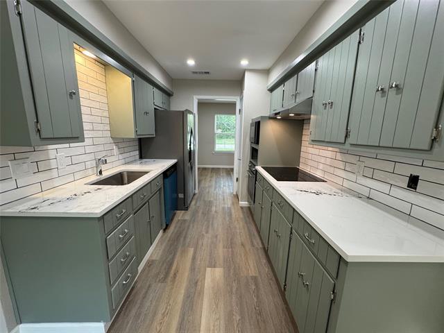 Building Photo - 622 Mink Dr