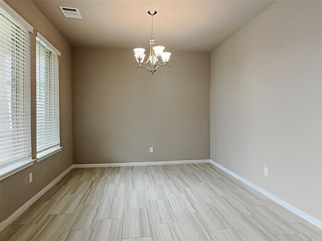 Building Photo - 9926 Tammy Ln