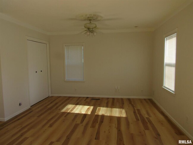Foto del edificio - 4108 Eastern Ave