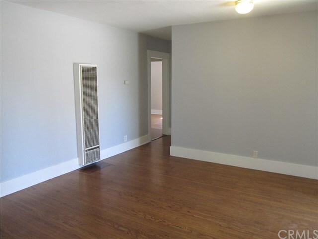 Foto del edificio - 616 W Chapman Ave