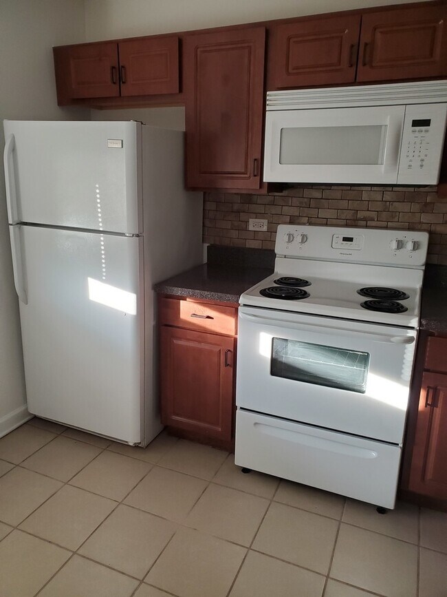 Building Photo - 7725 Woodward Ave